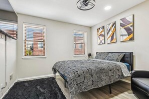 2 bedrooms, iron/ironing board, WiFi, bed sheets