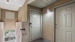 Interior - The Central Hub 2BD/2BTH (Denver)