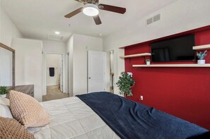 2 chambres, fer et planche à repasser, accès au Wi-Fi (inclus)