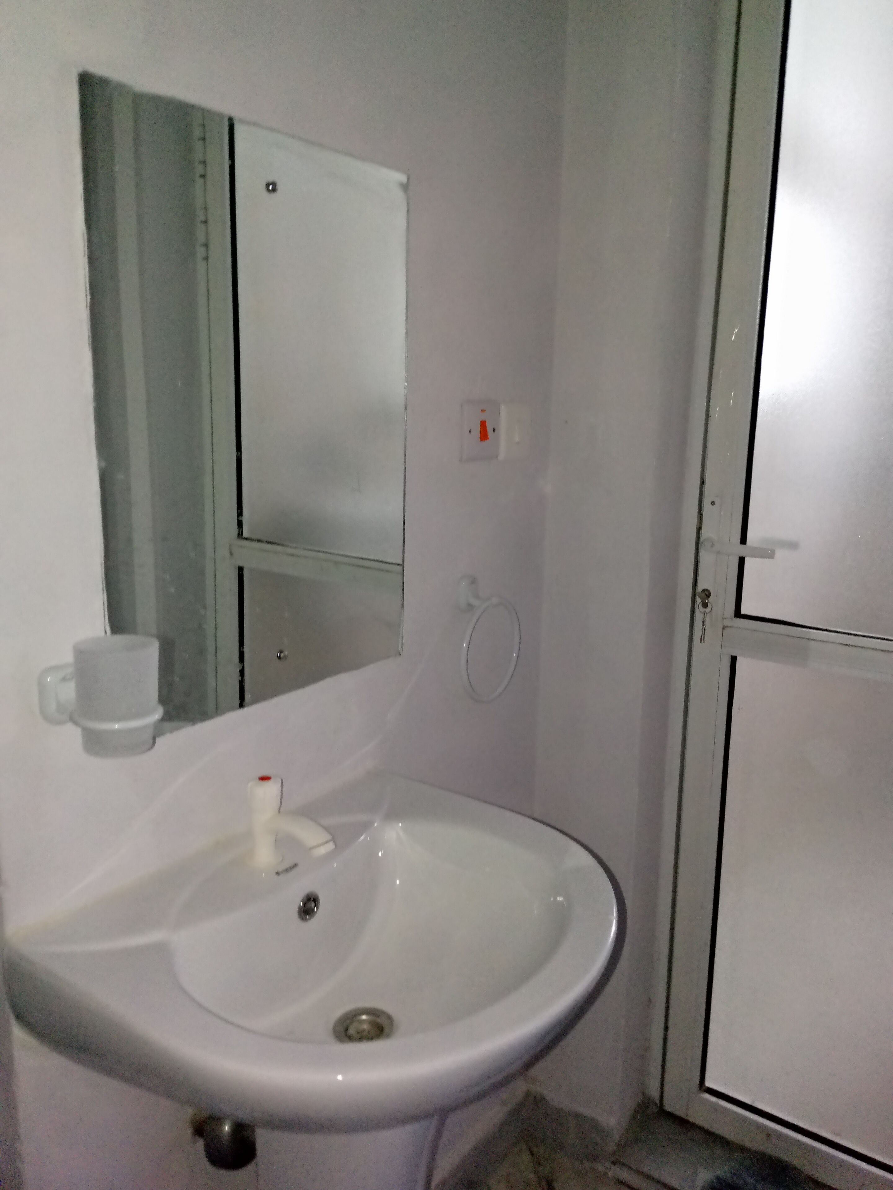 Handtücher, Seife, Toilettenpapier