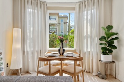 Unique 4BR House | Heart of Vic