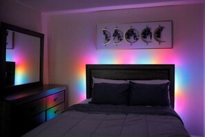 1 chambre, fer et planche à repasser, Wi-Fi, draps fournis