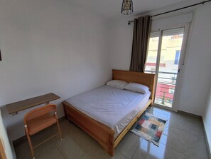 2 bedrooms, desk, free WiFi, bed sheets