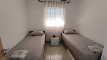 2 slaapkamers, een bureau, gratis wifi, beddengoed
