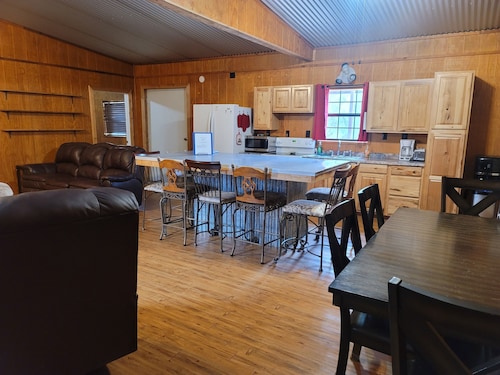 Fantastic 3-bedroom house with AC in Justiceburg. 7 miles from Lake Alan Henry.