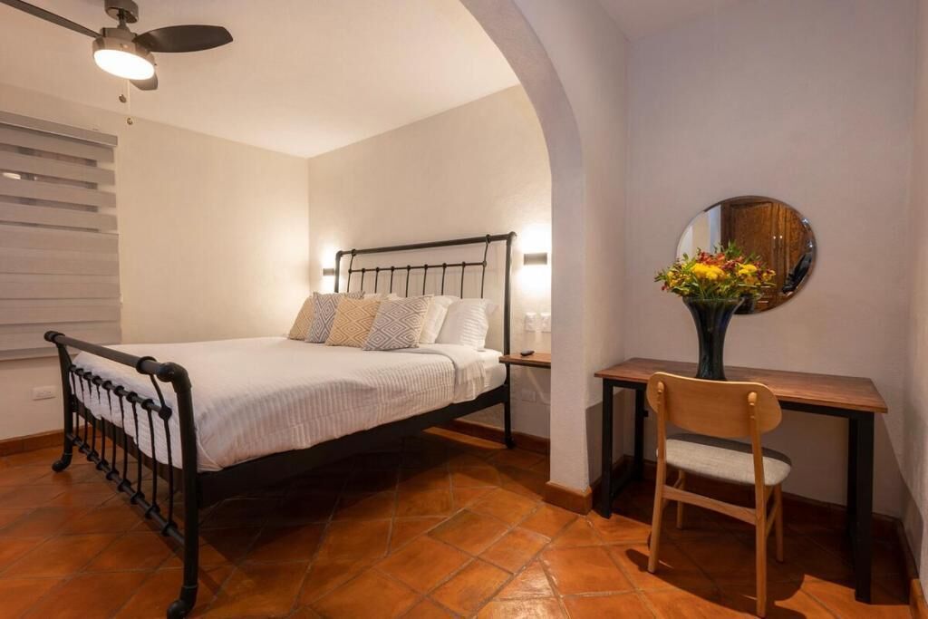 Deluxe Villa, Balcony, City View | Desk, iron/ironing board, free WiFi