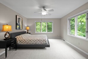 5 bedrooms, iron/ironing board, free WiFi, bed sheets - Into The Woods Lake Geneva Retreat Deck Fireplace Wooded Setting Sleeps 10 (Lake Geneva)