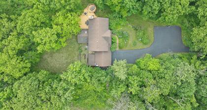 Into The Woods| Lake Geneva vacation rental that gives you room to relax, and reconnect with nature