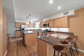 Fridge, microwave, oven, stovetop - Into The Woods Lake Geneva Retreat Deck Fireplace Wooded Setting Sleeps 10 (Lake Geneva)