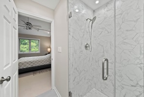 Shower, hair dryer, towels