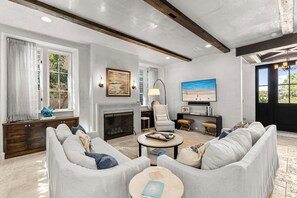 TV - 30A Dunes by Stay on 30a: Private Heated Pool ~ Steps to Private Beach ~ Bikes (Inlet Beach)