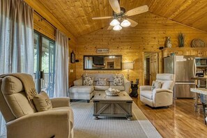 Téléviseur connecté, foyer, jeux vidéo, chaîne audio