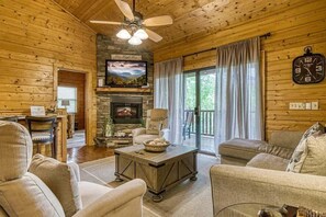 Smart TV, lareira, videogames, aparelho de som