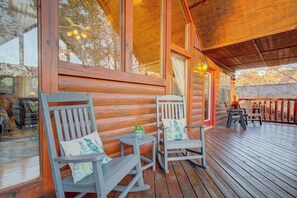Terrace/patio - 4BR Pigeon Forge Cabin | Hot Tub, Sauna, Game Room | 1 Mi to Dollywood, Pool Access, Scenic Views (Pigeon Forge)