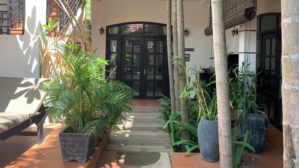 Exterior detail - Spacious 5-bedroom house with private pool (Siem Reap Province)