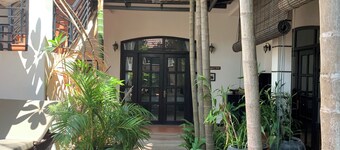 Spacious 5-bedroom house with private pool