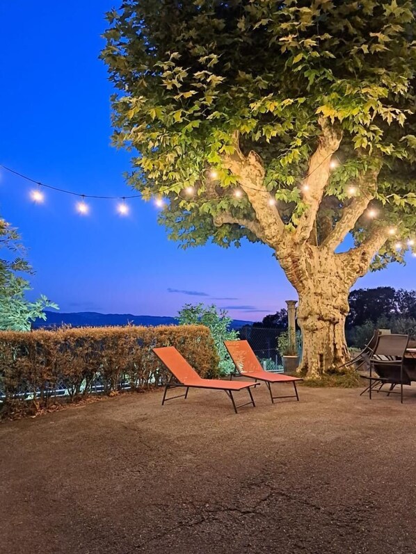 Terrace/patio - GITE DE LA MASSETTE - AVRESSIEUX (AVRESSIEUX)