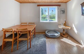 Dining - 2 bedroom stunning home in Habbestorp (Habbestorp)