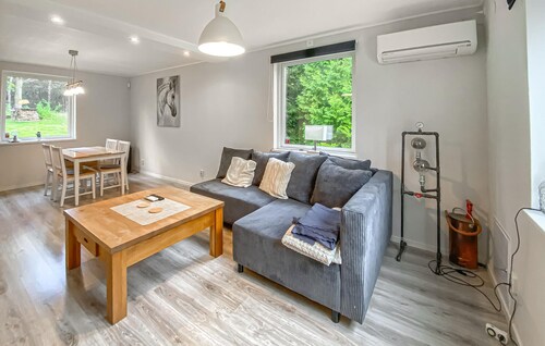 Stunning home in Sjötofta with sauna