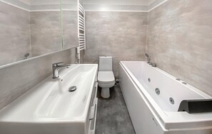 Bathroom - Stunning home in Sjötofta with sauna (Sjötofta)