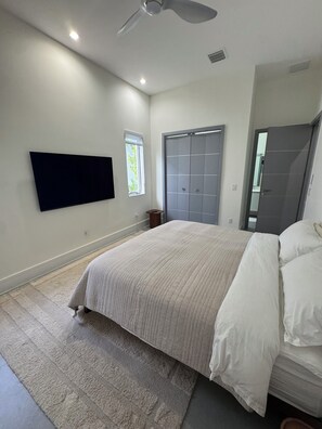 3 chambres, fer et planche à repasser, Wi-Fi gratuit, draps fournis