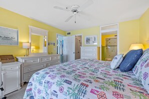 2 bedrooms, desk, iron/ironing board, free WiFi