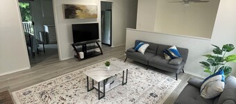 Cozy 3-bedroom 2.5 bath house in Kent near hospital and shopping centers 