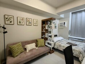 1 bedroom, iron/ironing board, WiFi, bed sheets