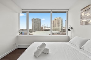 2 chambres, fer et planche à repasser, Wi-Fi gratuit, draps fournis