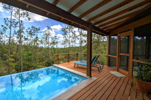 Hidden Villa w/ Pool & waterfall