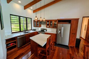 Fridge, microwave, oven, stovetop - Elevated Off Grid Villa • Private Pool • waterfall (Privassion Creek)