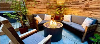 Redwoods, Private Hot Tub, Patio and Apartment, Rain Shower, King Beds - Arcata