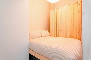 3 chambres, accès au Wi-Fi (inclus), literie fournie
