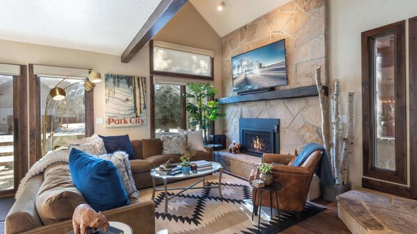 Front of property - Jupiter Peak by Avantstay Near Deer Valley Base w/ Hot Tub! (Park City)