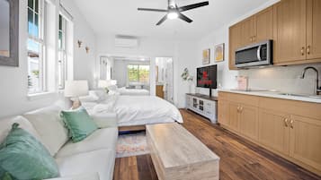 Iron/ironing board, WiFi, bed sheets, wheelchair access