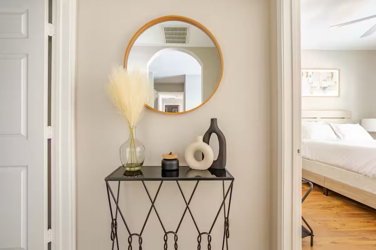 3 bedrooms, desk, iron/ironing board, free WiFi