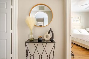 3 Schlafzimmer, Schreibtisch, Bügeleisen/Bügelbrett, kostenloses WLAN