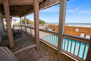 Een verwarmd zwembad