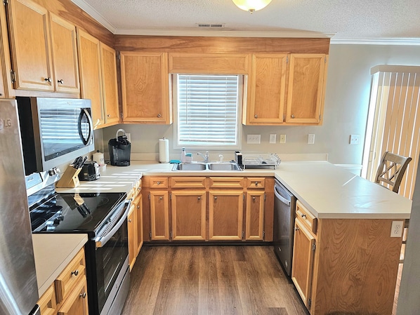 Microwave, oven, stovetop, dishwasher
