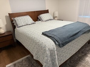 4 chambres, fer et planche à repasser, Wi-Fi, literie fournie