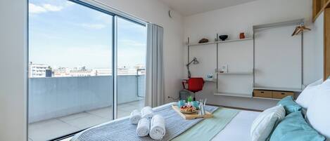 1 chambre, bureau, fer et planche à repasser, Wi-Fi gratuit