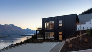 Exterior - Sky Villa A (Queenstown)