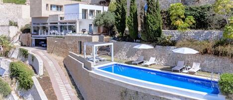 Beheizter Pool