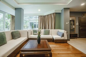 تلفزيون ذكي، مشغل دي في دي