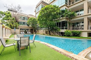Pool - Karon View 2 Bed, 5 Minutes walk to Karon Beach 11 (Karon)