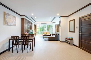 Smart TV, DVD player