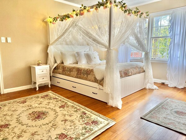 2 chambres, fer et planche à repasser, accès au Wi-Fi (inclus)