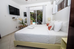 5 Schlafzimmer, Zimmersafe, Bügeleisen/Bügelbrett, WLAN