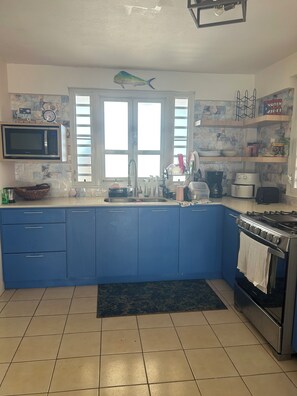 Microwave, oven, coffee/tea maker, toaster