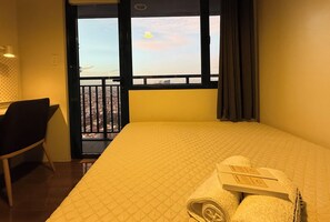 1 chambre, fer et planche à repasser, literie fournie